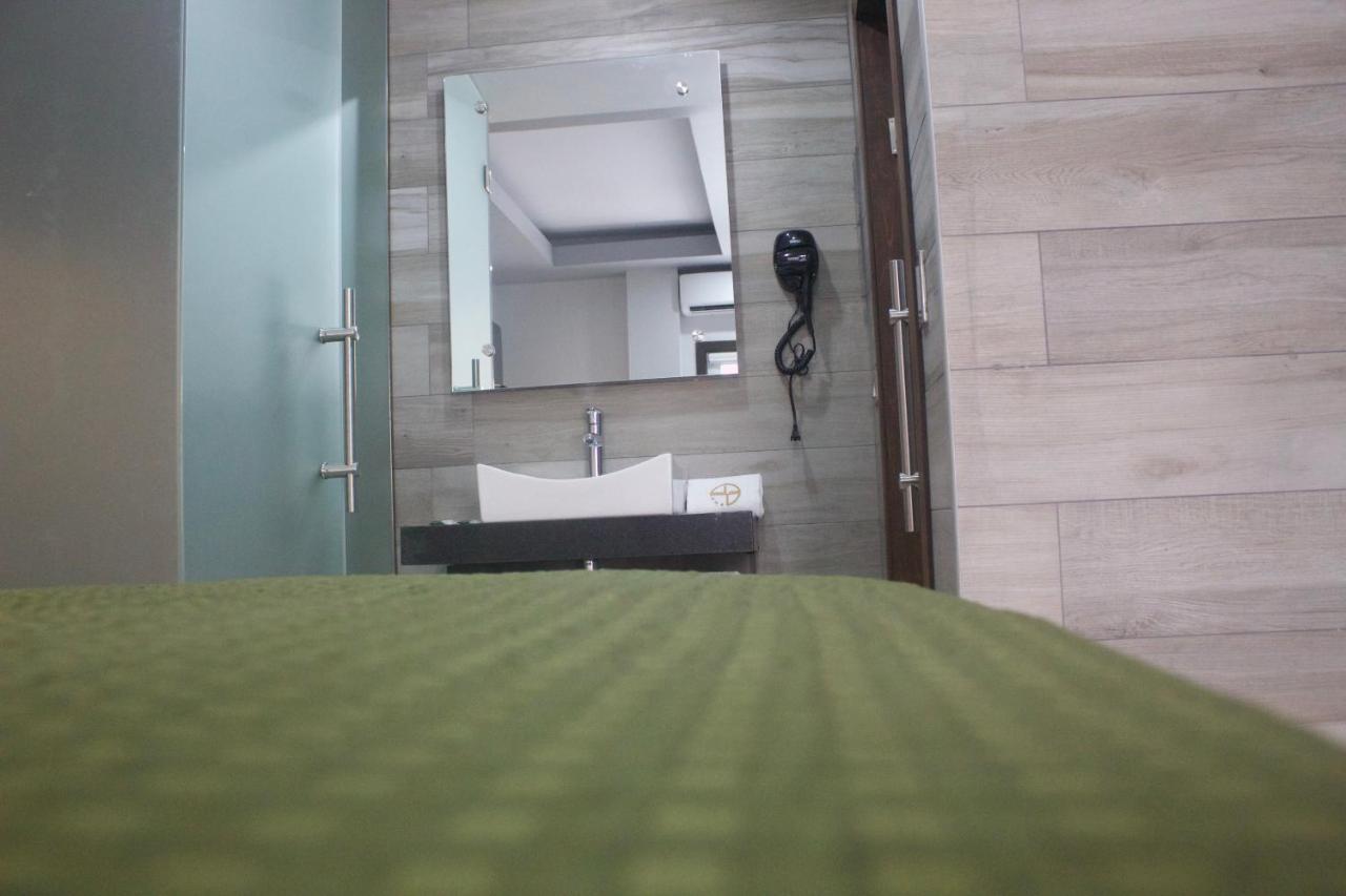 Hotel Grand One Plaza Tijuana Exterior foto
