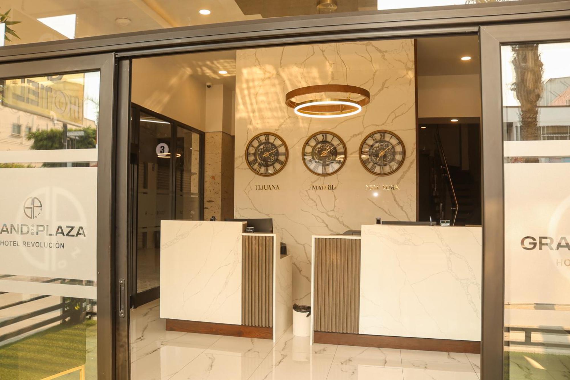 Hotel Grand One Plaza Tijuana Exterior foto