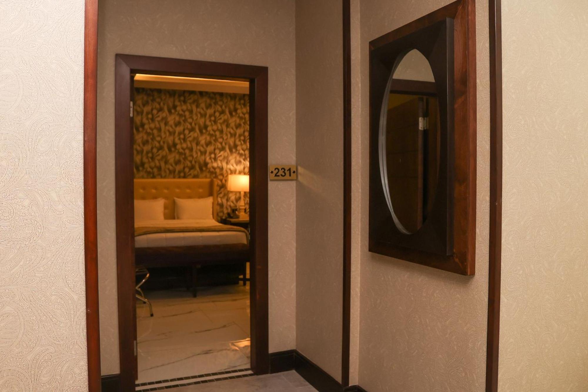 Hotel Grand One Plaza Tijuana Exterior foto